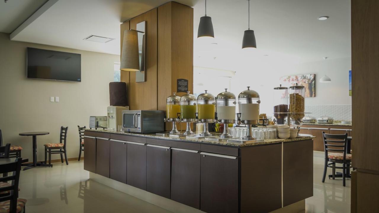 Staybridge Suites Guadalajara Expo By Ihg Zapopan Exterior foto